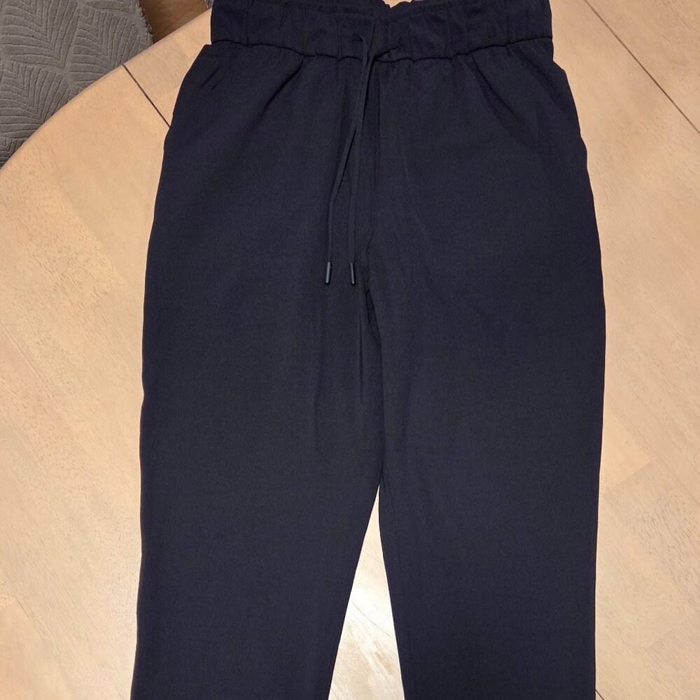 Lululemon Stretch High-Rise Jogger